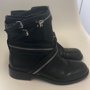 Vince Camuto Sugnature Moto Boots